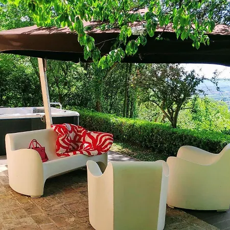 Tranquil Holiday Home In Pesaro With Bubble Bath 佩萨罗