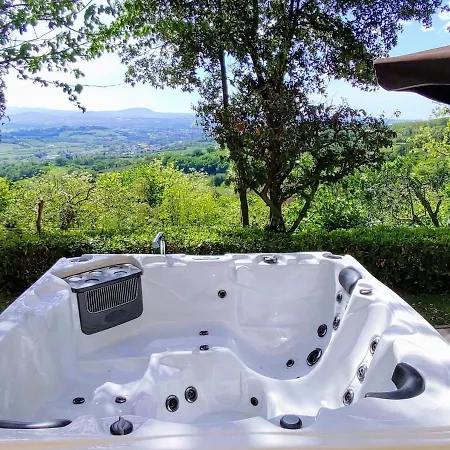 Tranquil Holiday Home In Pesaro With Bubble Bath 度假居 佩萨罗